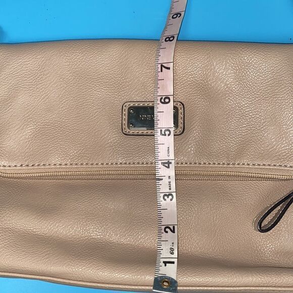 Nine West vegan leather blush pink Crossbody flap over purse - Picture 5 of 8